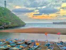 Baron Beach Jogjakarta, Best Places To Visit in Indonesia