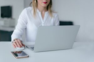 Tips Manajemen Keuangan bagi Wanita Karier